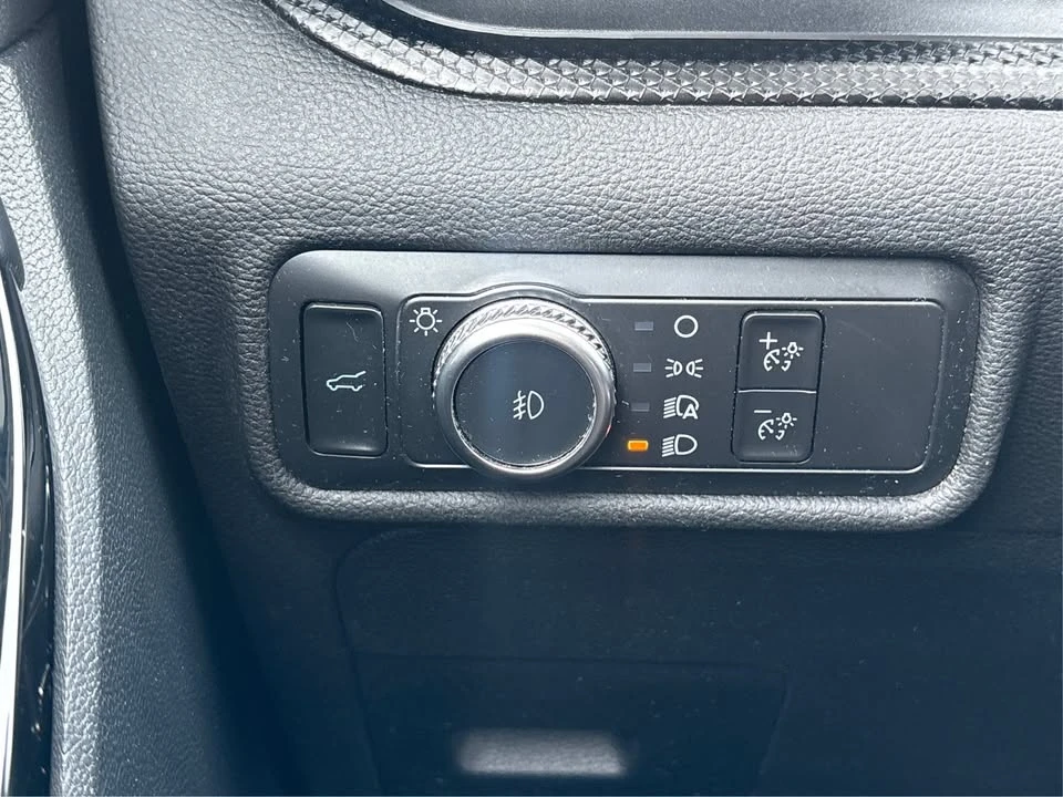 2022 Ford Explorer 6th Gen - Image 17 of 20