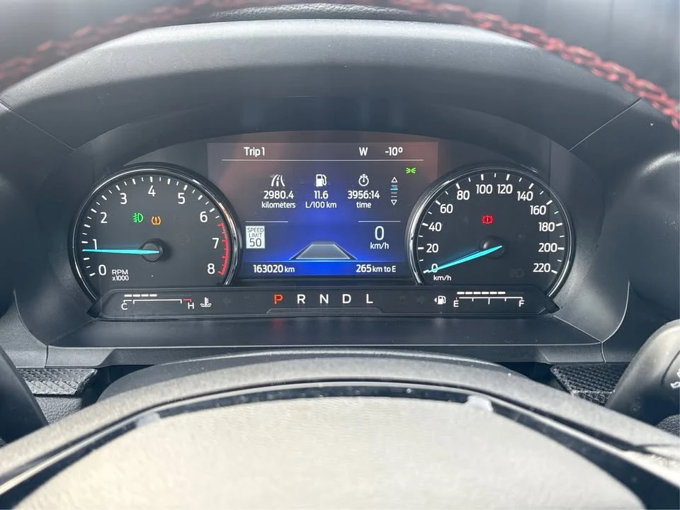 2022 Ford Explorer 6th Gen - Image 15 of 20
