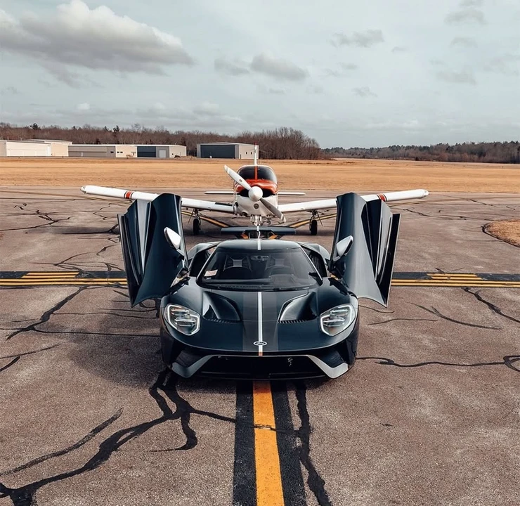 2022 Ford GT 2nd Gen - Image 2 of 5