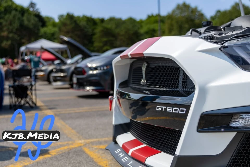 2022 Ford GT 2nd Gen - Image 2 of 12