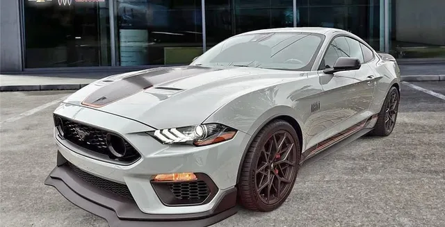 2022 Ford Mustang Mach 1
