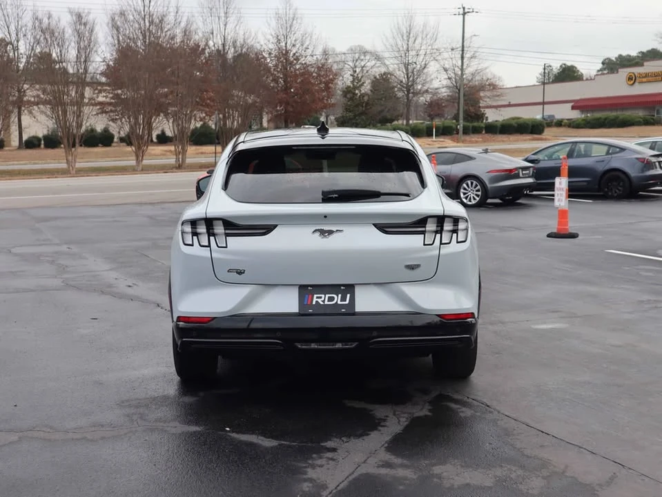 2022 Ford Mustang Mach-E - Image 14 of 18