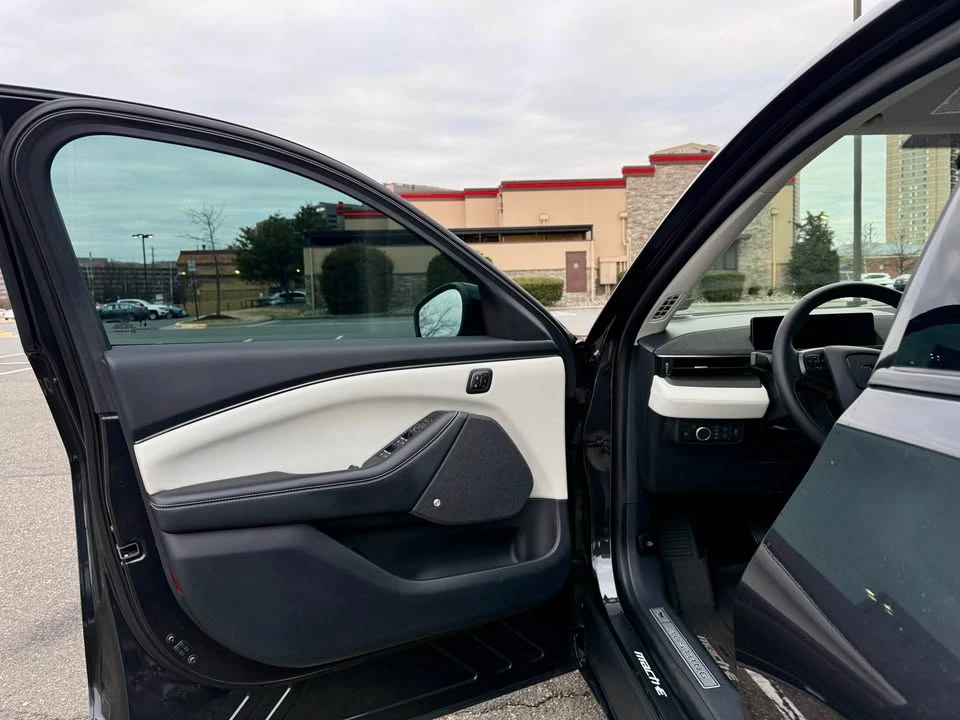 2022 Ford Mustang Mach-E - Image 12 of 19