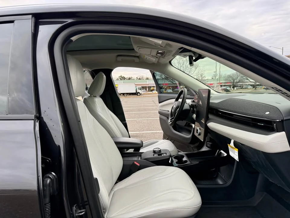 2022 Ford Mustang Mach-E - Image 13 of 19