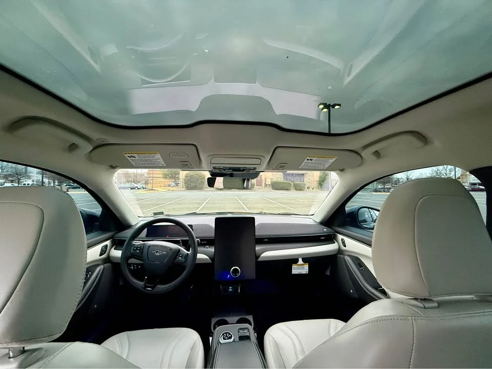 2022 Ford Mustang Mach-E - Image 15 of 19
