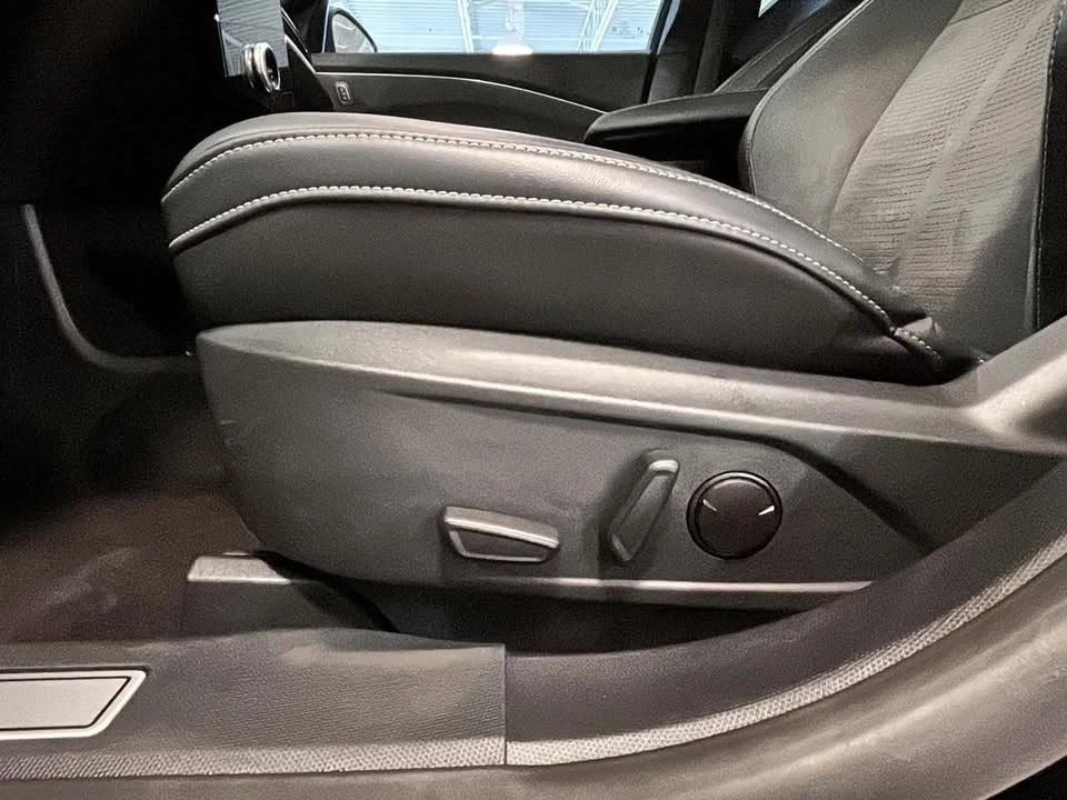 2022 Ford Mustang Mach-E - Image 19 of 20