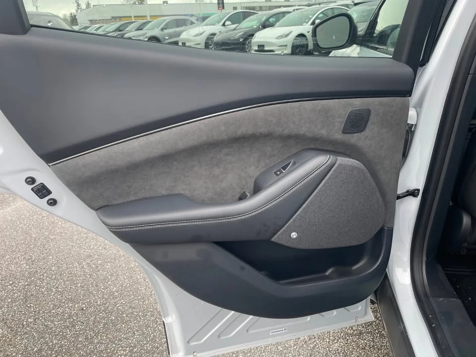 2022 Ford Mustang Mach-E - Image 16 of 20