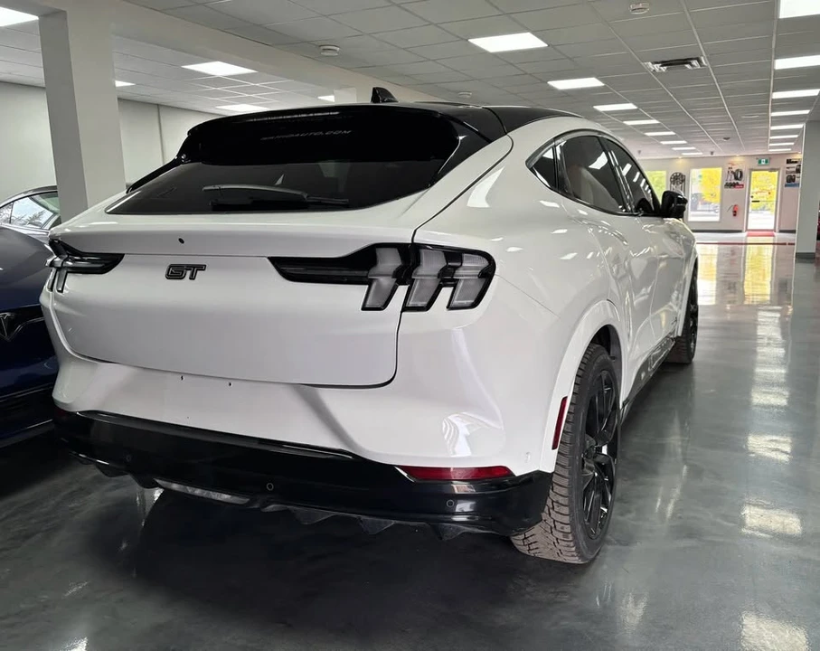 2022 Ford Mustang Mach-E - Image 5 of 20