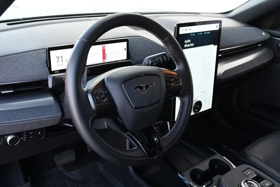 2022 Ford Mustang Mach-E - Image 10 of 19