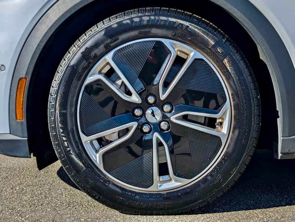 2022 Ford Mustang Mach-E - Image 9 of 10