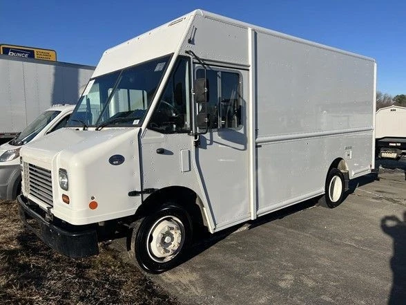 2022 Freightliner - Image 2 of 21