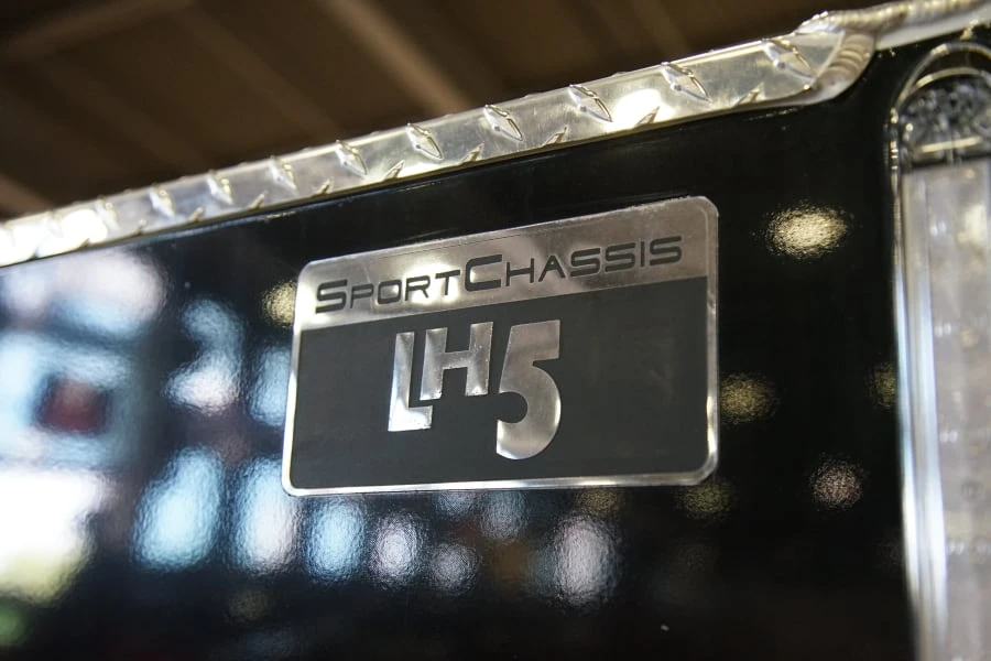 2022 Freightliner - Image 2 of 9