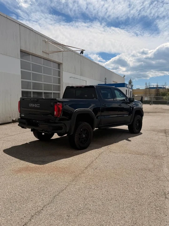 2022 GMC Sierra 5th Gen - Image 5 of 10