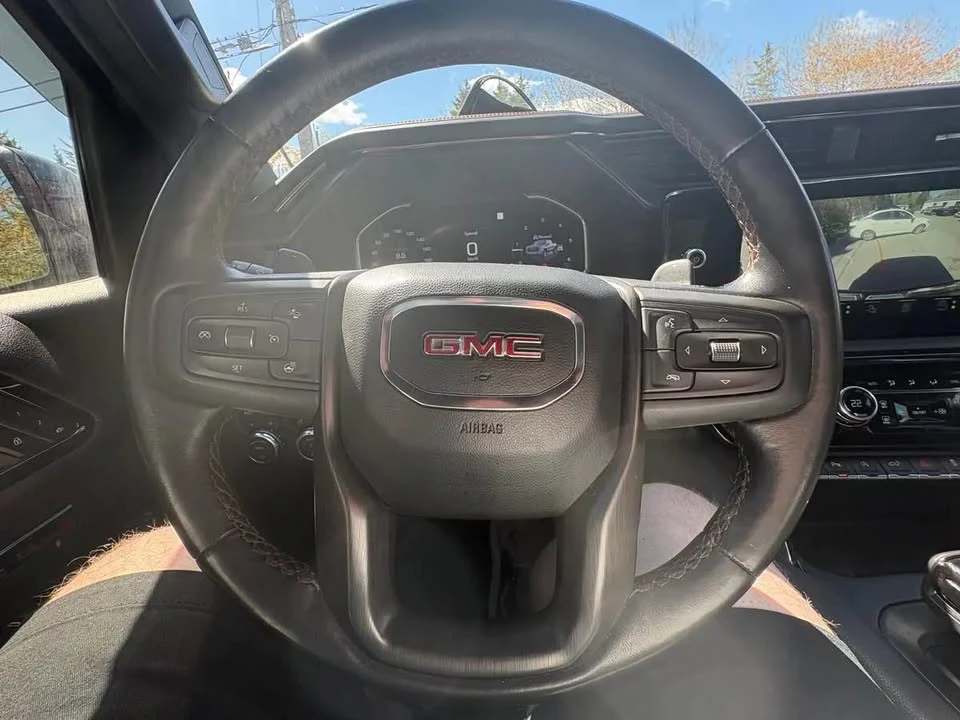 2022 GMC Sierra 5th Gen - Image 14 of 18