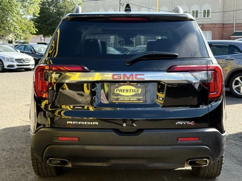 2022 GMC Acadia - Image 5 of 12