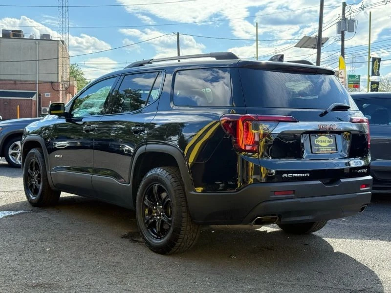 2022 GMC Acadia - Image 4 of 12
