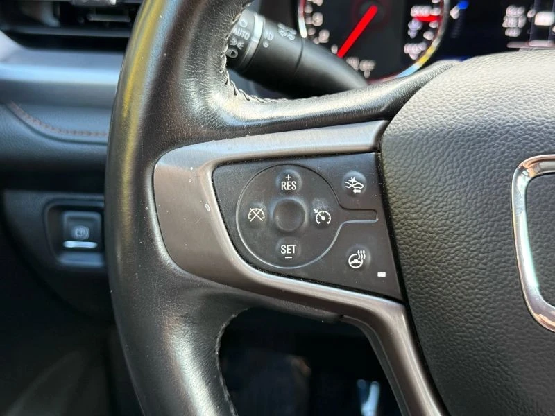2022 GMC Acadia - Image 11 of 12