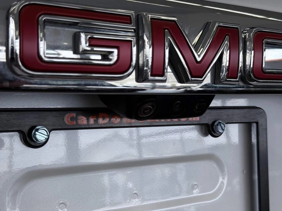 2022 GMC Acadia - Image 19 of 21