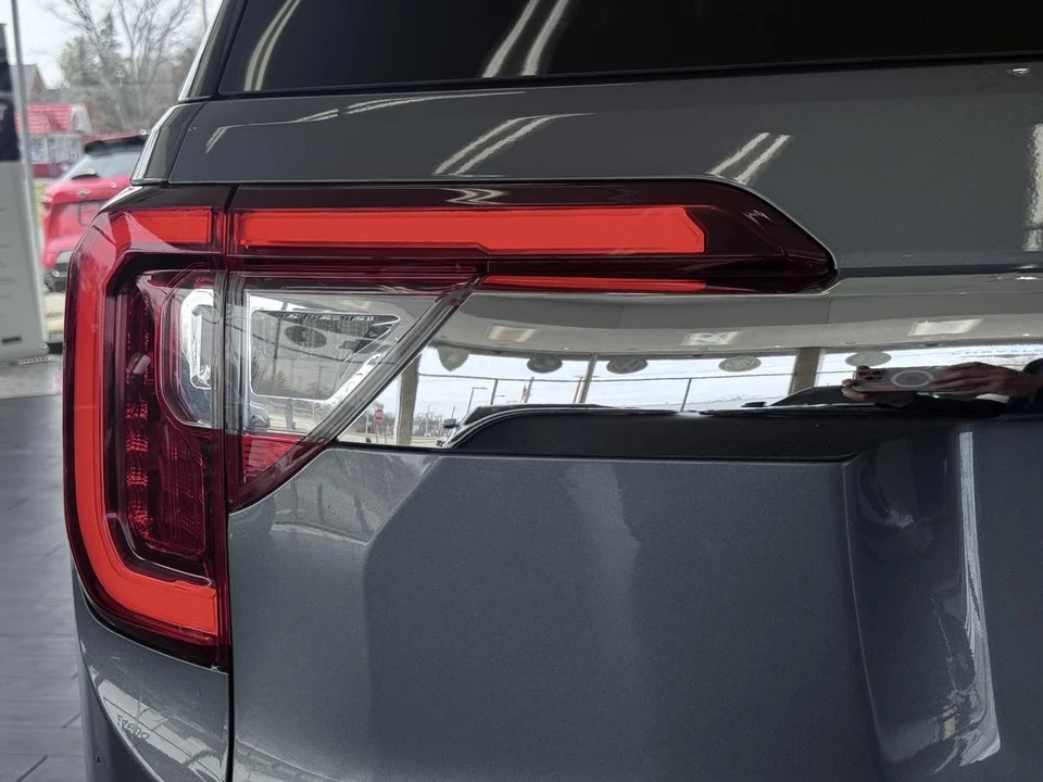 2022 GMC Acadia - Image 20 of 21