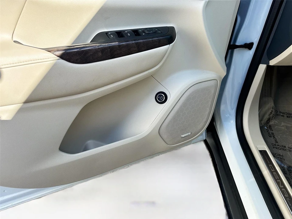 2022 GMC Acadia - Image 19 of 21