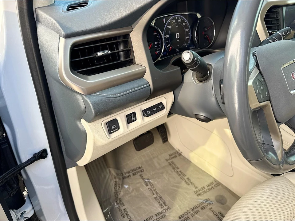 2022 GMC Acadia - Image 10 of 21