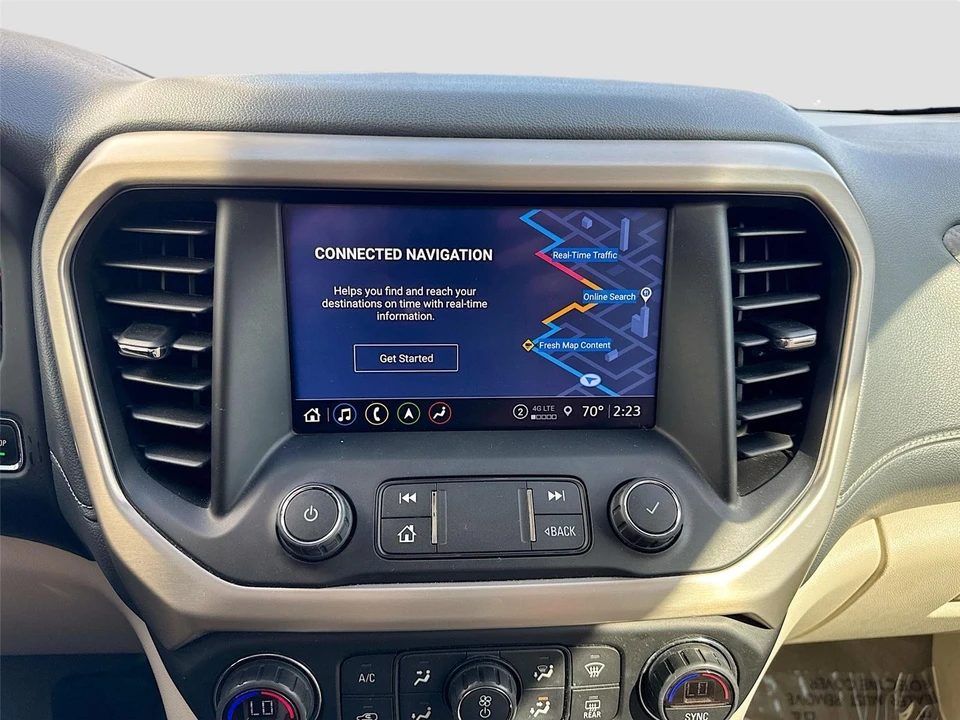 2022 GMC Acadia - Image 13 of 21