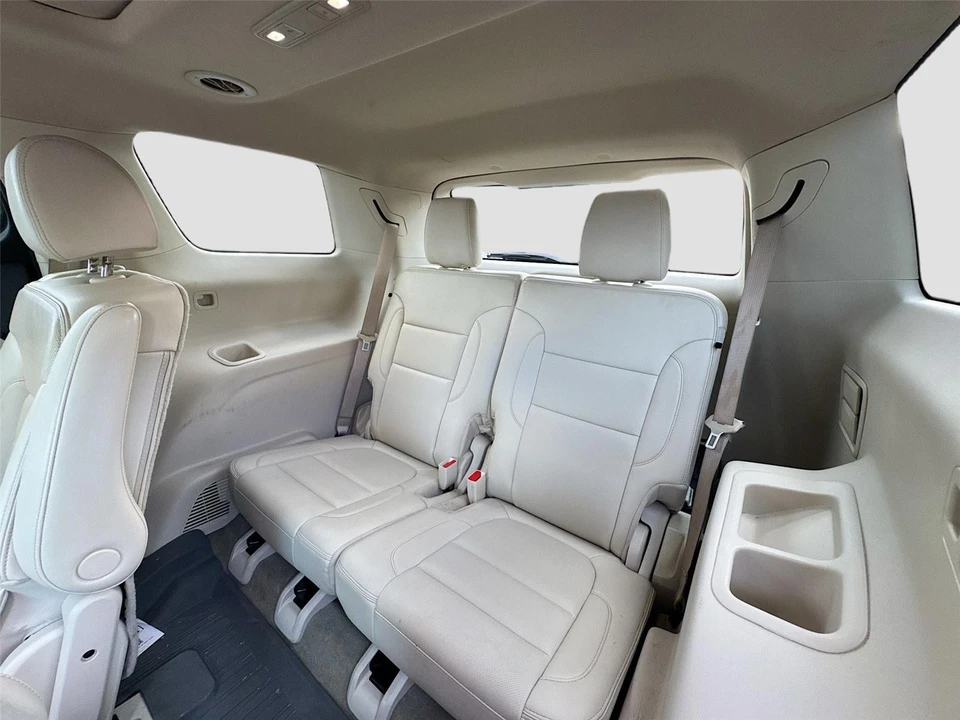 2022 GMC Acadia - Image 11 of 14