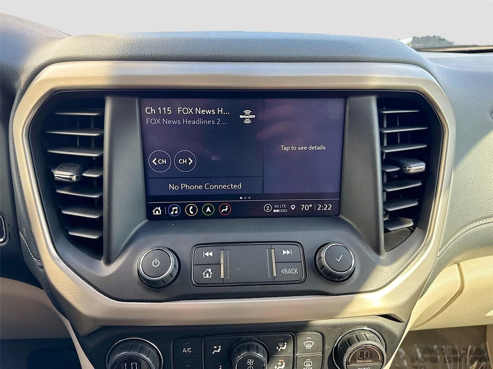 2022 GMC Acadia - Image 15 of 21