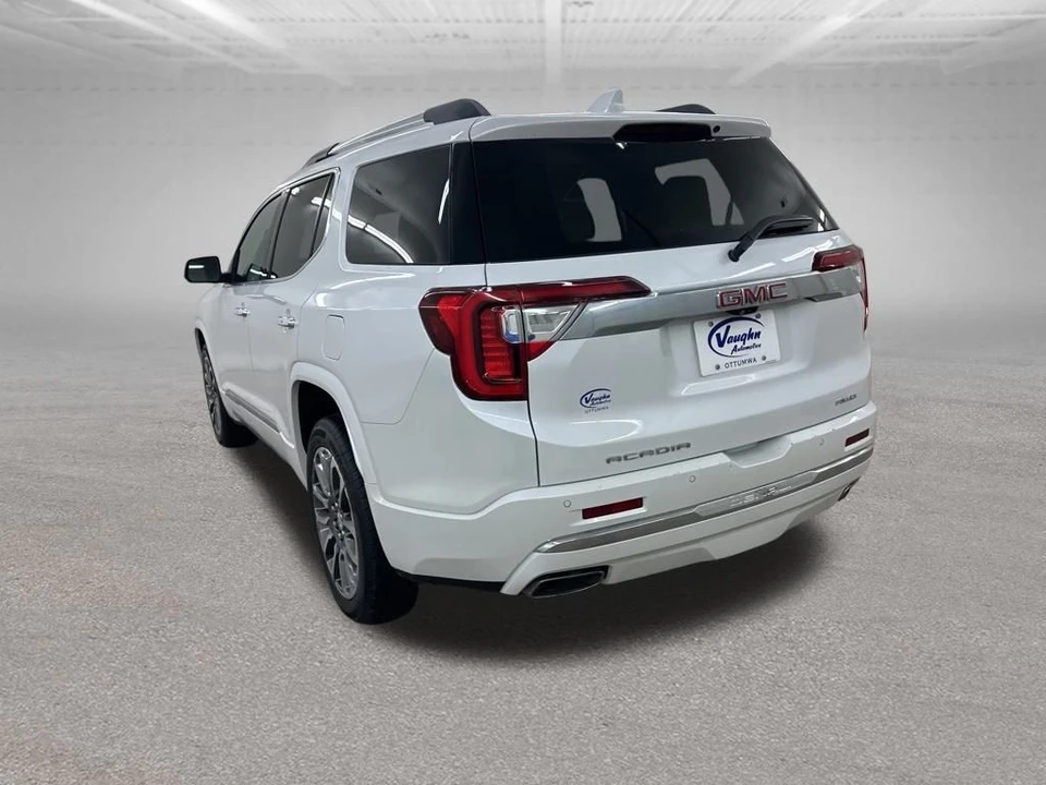 2022 GMC Acadia - Image 10 of 21