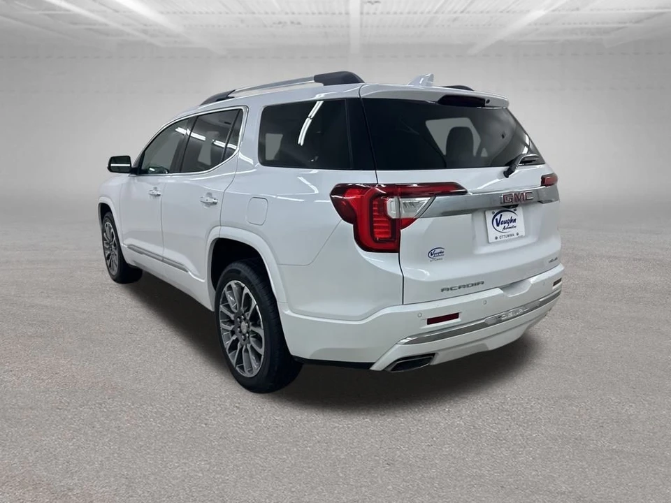 2022 GMC Acadia - Image 9 of 21