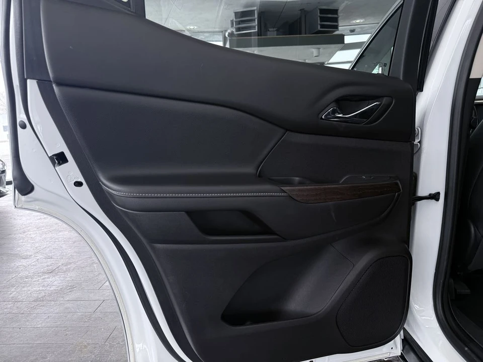2022 GMC Acadia - Image 21 of 21
