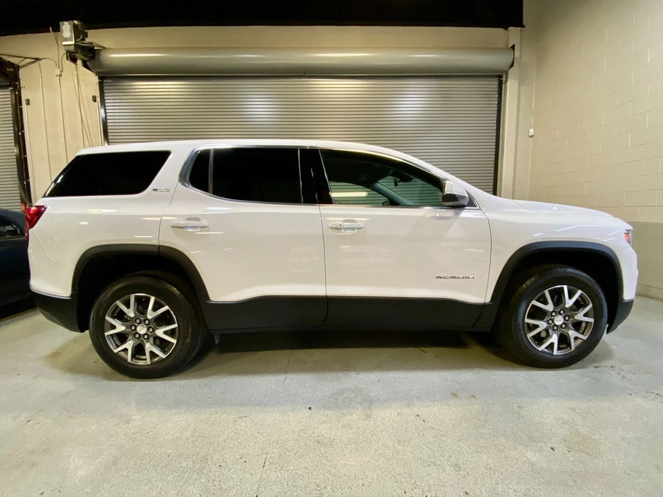 2022 GMC Acadia - Image 9 of 21