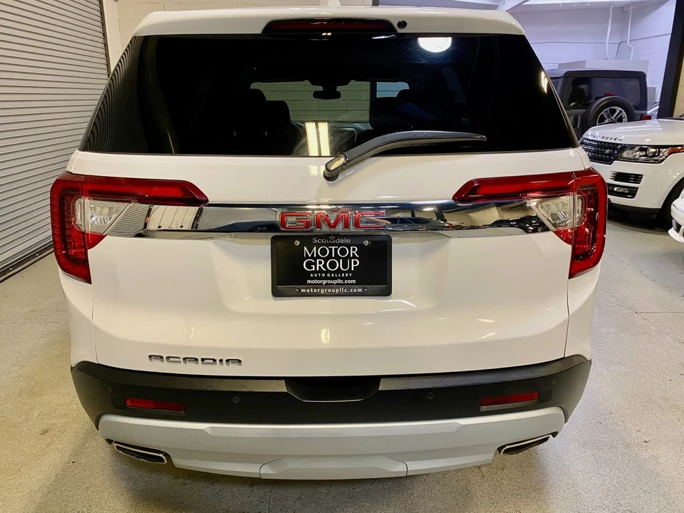 2022 GMC Acadia - Image 7 of 21
