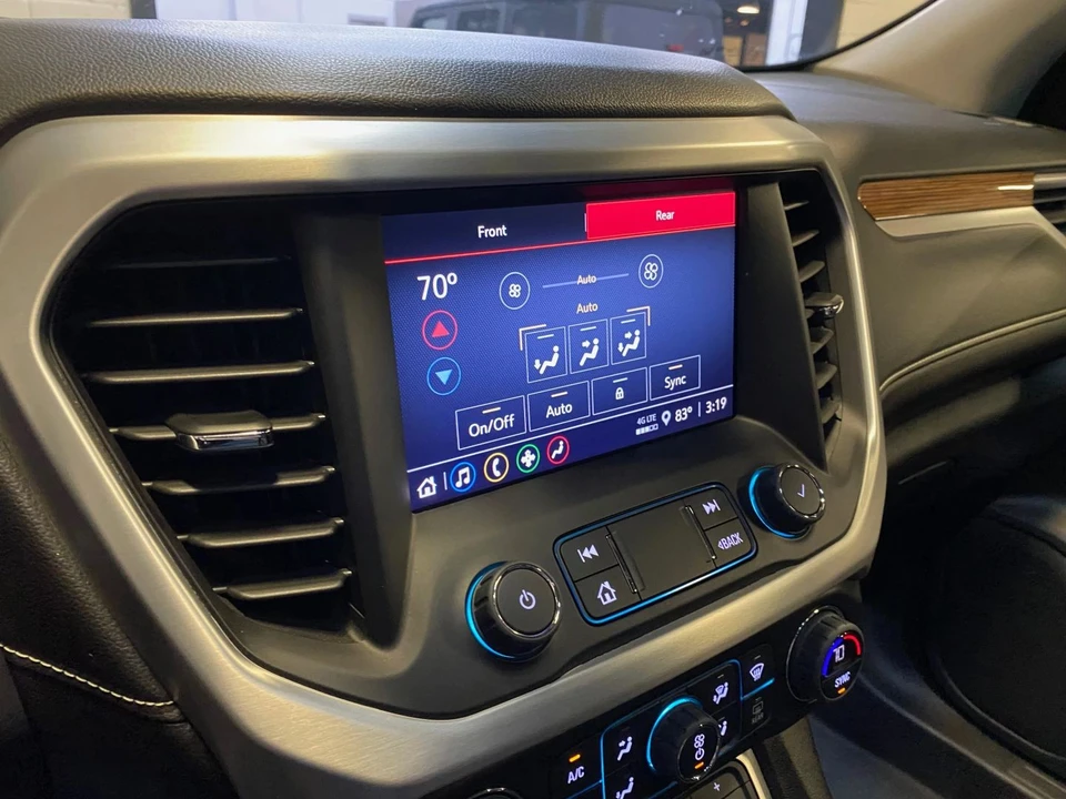 2022 GMC Acadia - Image 14 of 21