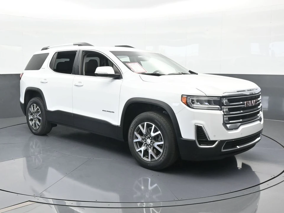 2022 GMC Acadia - Image 8 of 12