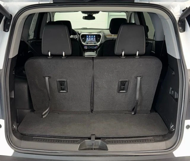 2022 GMC Acadia - Image 10 of 21