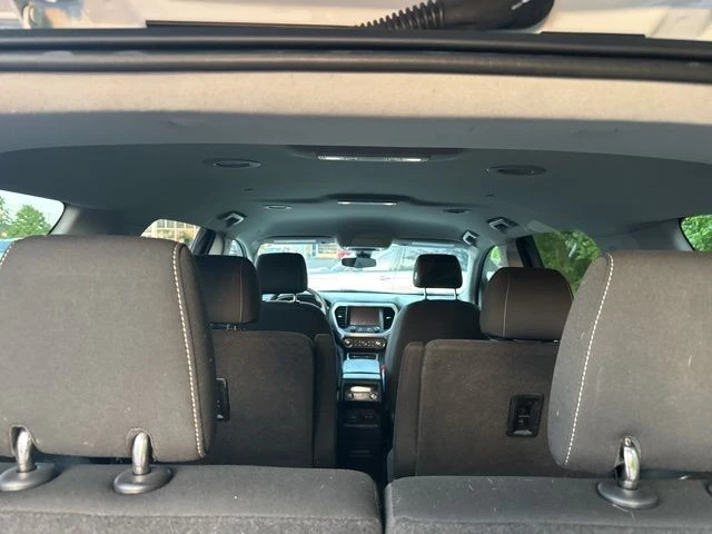 2022 GMC Acadia - Image 11 of 12