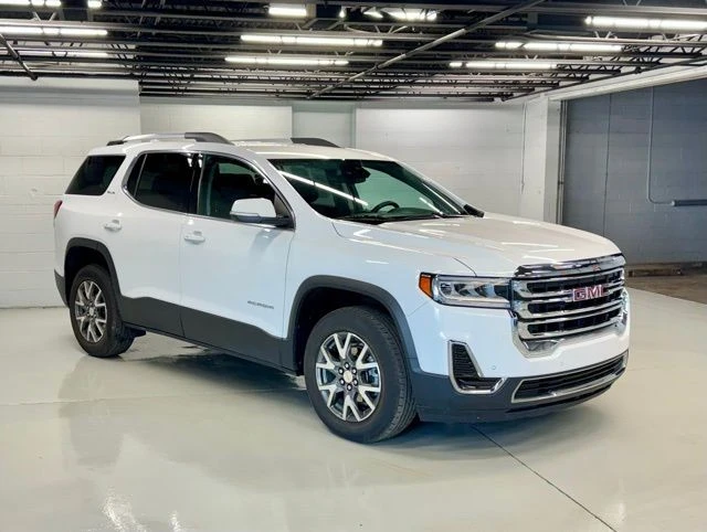 2022 GMC Acadia - Image 8 of 21