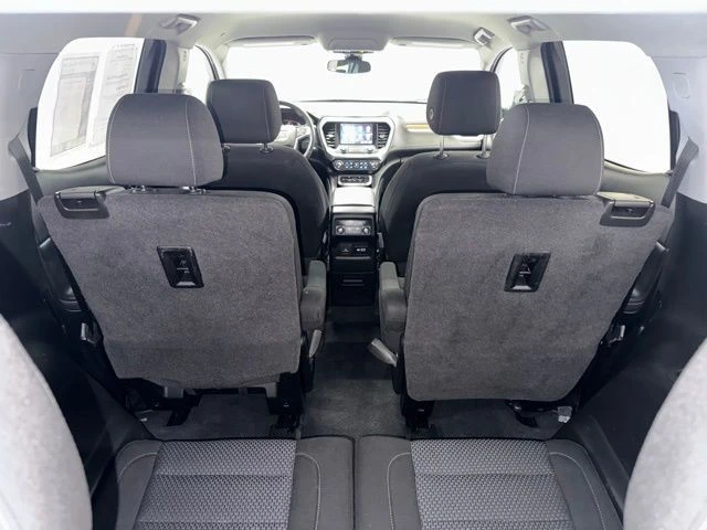 2022 GMC Acadia - Image 11 of 21