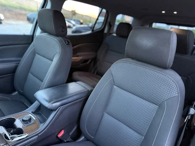 2022 GMC Acadia - Image 12 of 21