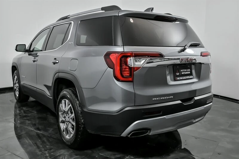 2022 GMC Acadia - Image 8 of 21