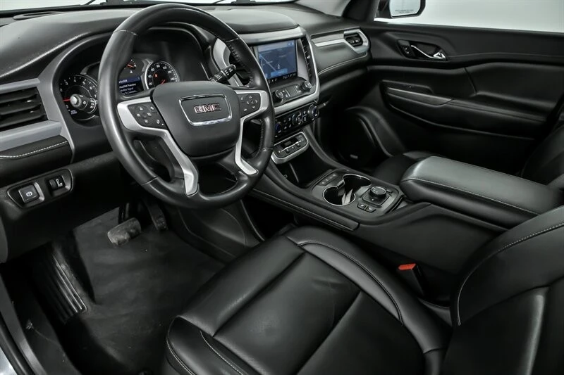 2022 GMC Acadia - Image 18 of 21