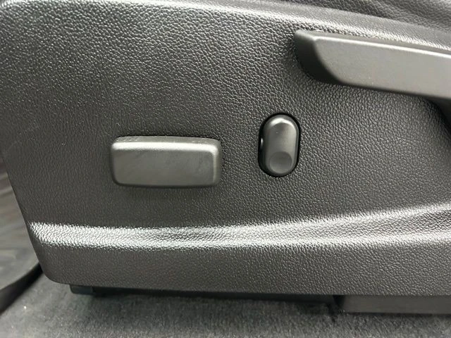 2022 GMC Canyon 2nd Gen - Image 8 of 12