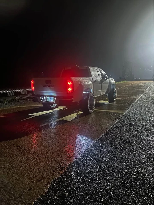 2022 GMC Canyon 2nd Gen - Image 2 of 8
