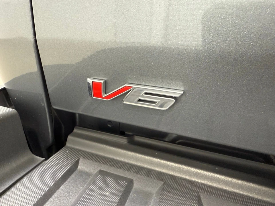 2022 GMC Canyon 2nd Gen - Image 8 of 21