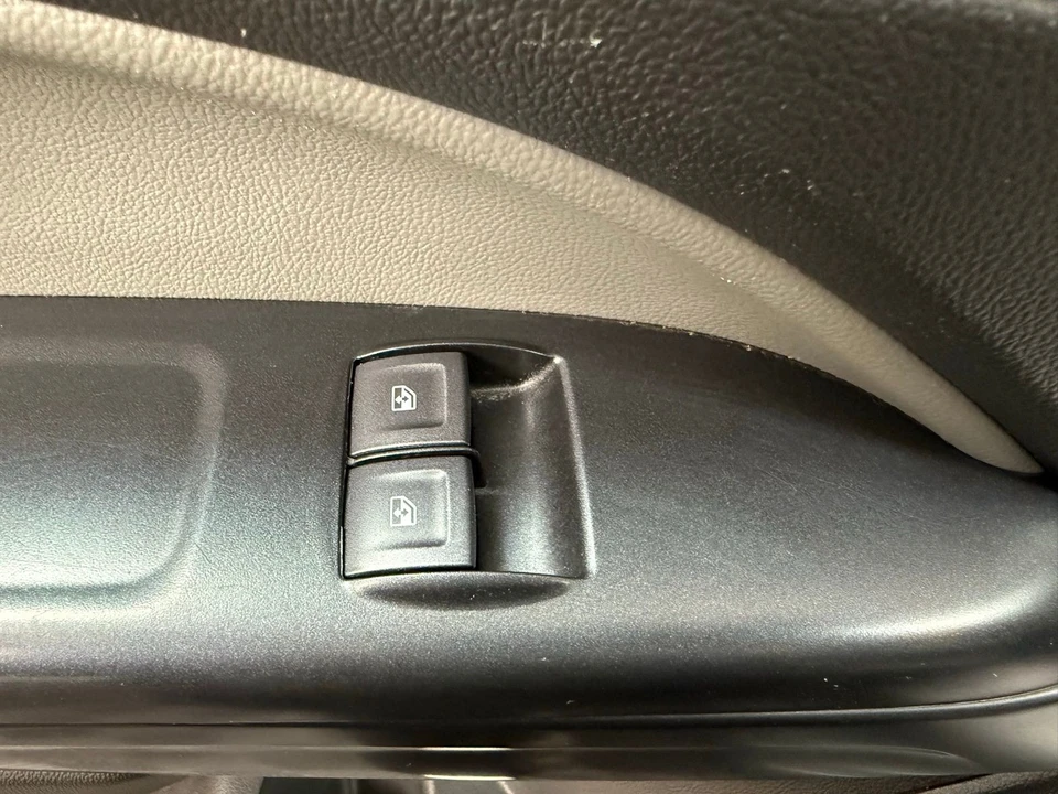 2022 GMC Canyon 2nd Gen - Image 14 of 21
