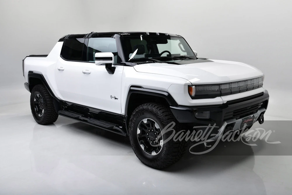2022 GMC Hummer EV - Image 7 of 31