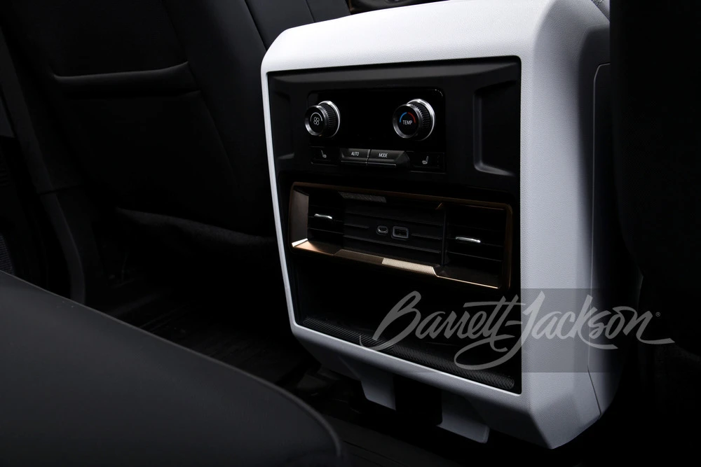 2022 GMC Hummer EV - Image 21 of 31