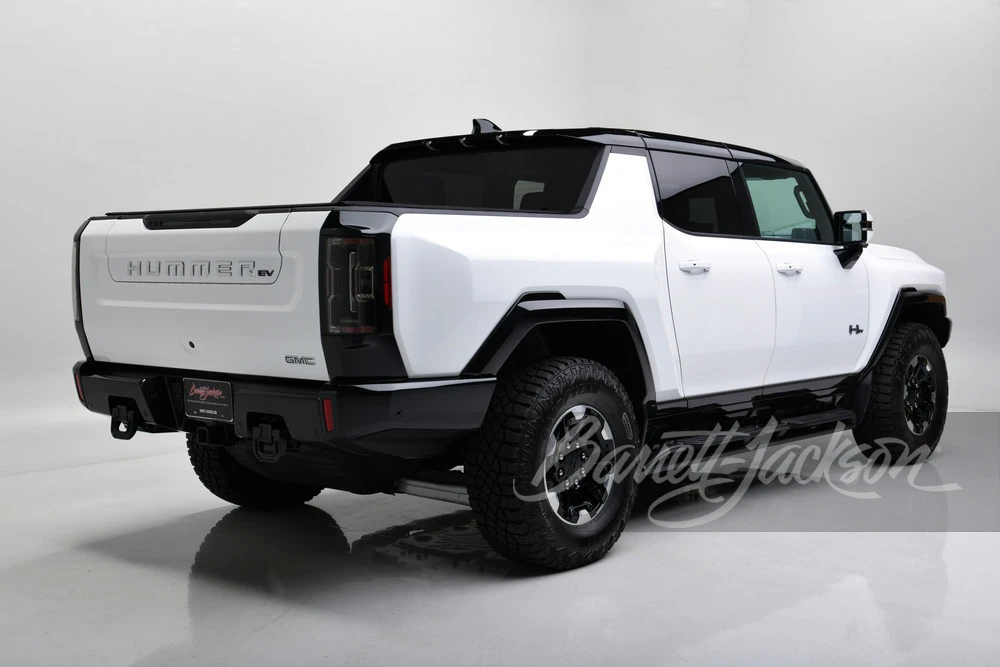 2022 GMC Hummer EV - Image 29 of 31