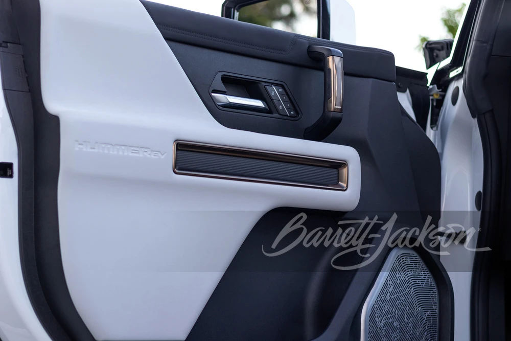 2022 GMC Hummer EV - Image 3 of 18